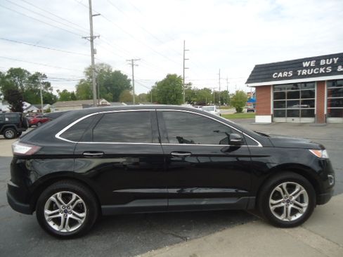 Used 2017 Ford Edge FWD Titanium image 10
