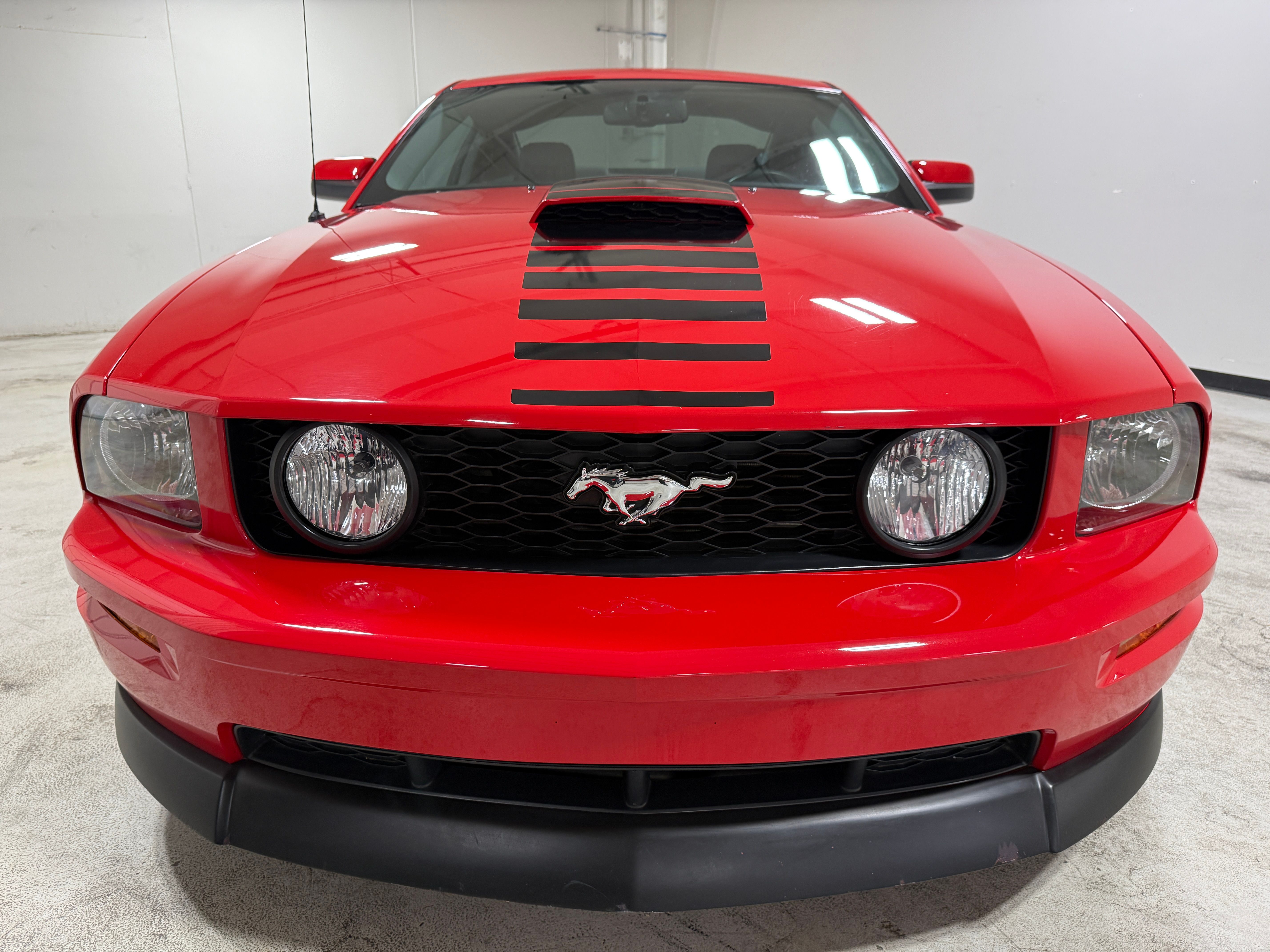 Used 2007 Ford Mustang GT Deluxe RWD image 12