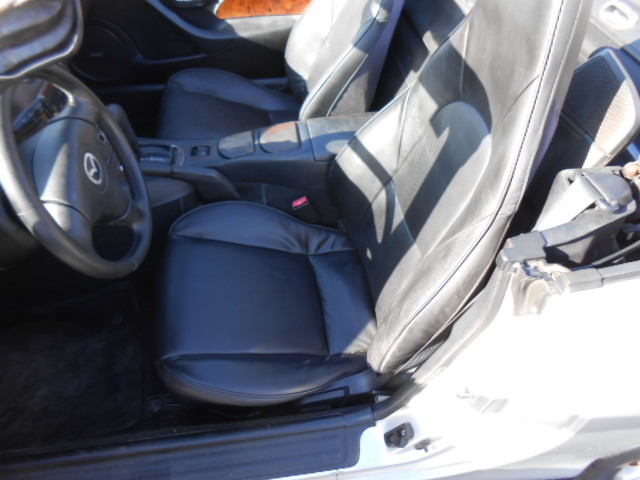 Used 2005 MAZDA MX-5 Miata LS RWD image 9