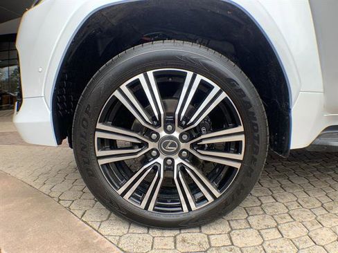 Certified 2025 Lexus LX 700h Luxury AWD/4WD image 10