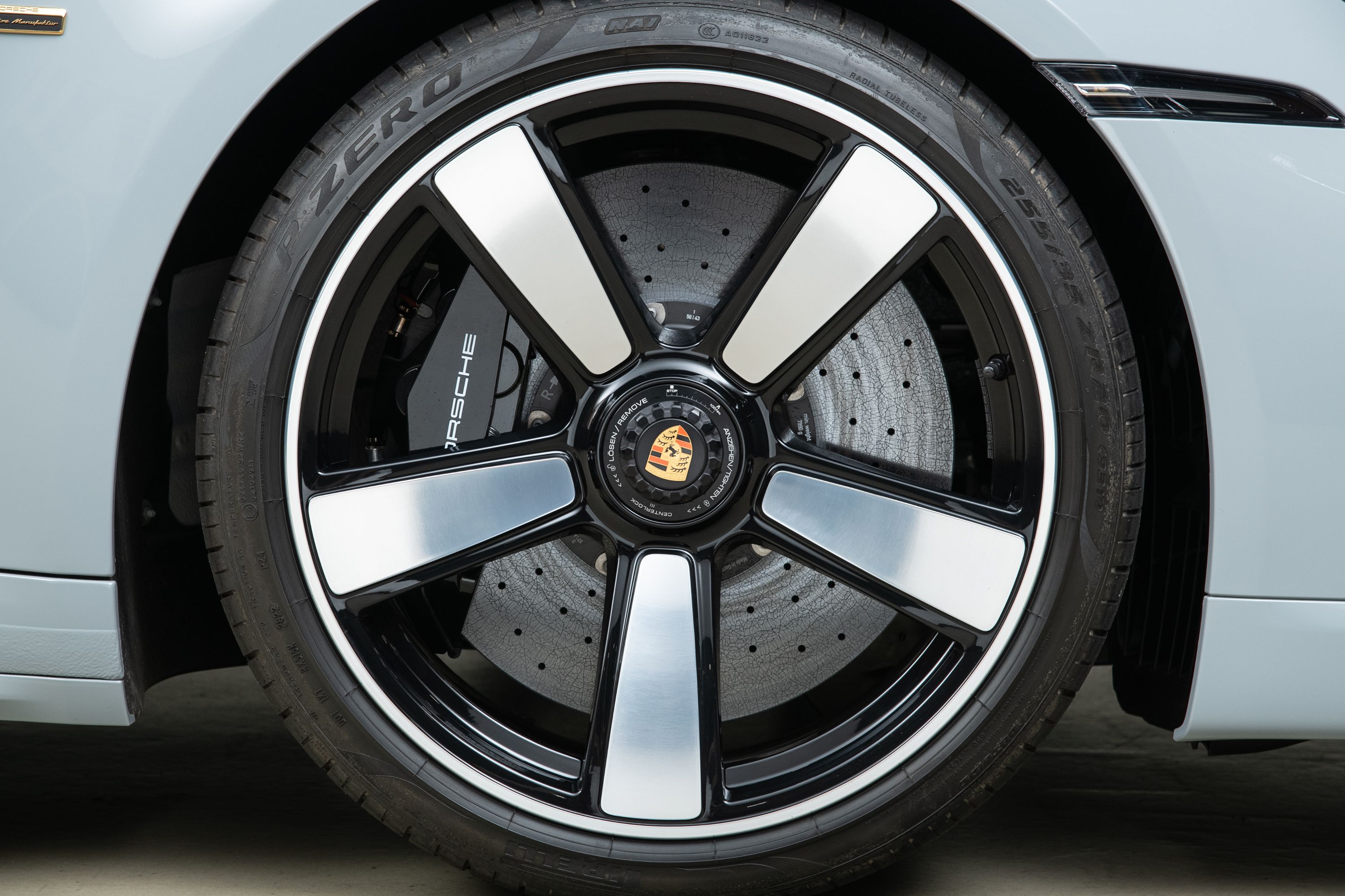 Used 2023 Porsche 911 Sport Classic Coupe RWD image 65