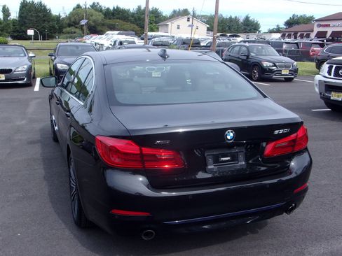 Used 2019 BMW 530i xDrive UNAVAIL AWD/4WD image 10