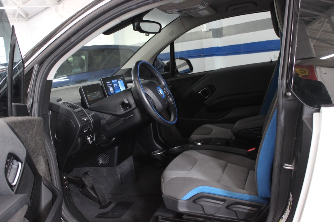 Used 2018 BMW i3 w/ Range Extender RWD image 16