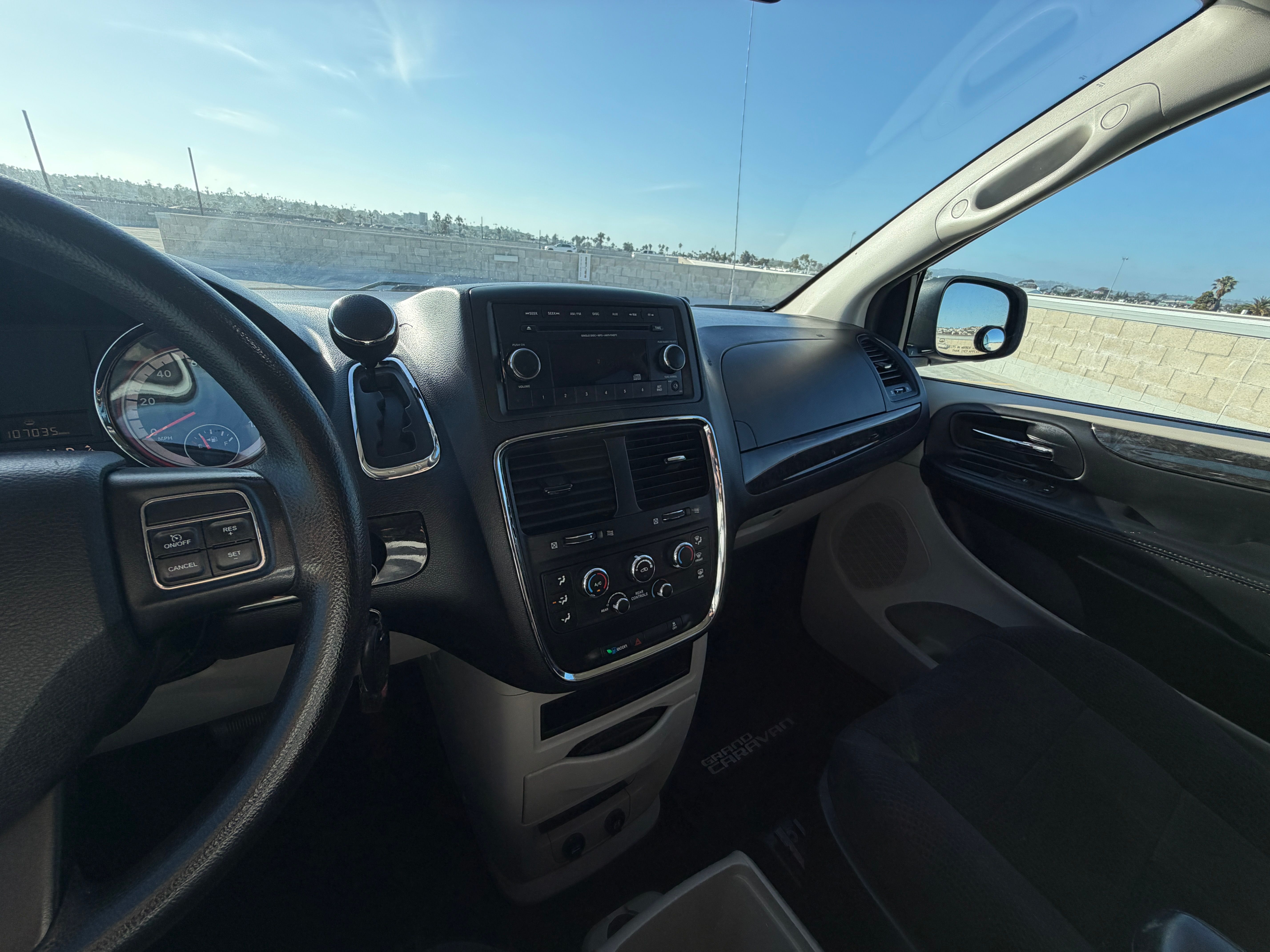 Used 2014 Dodge Grand Caravan UNAVAIL FWD image 25