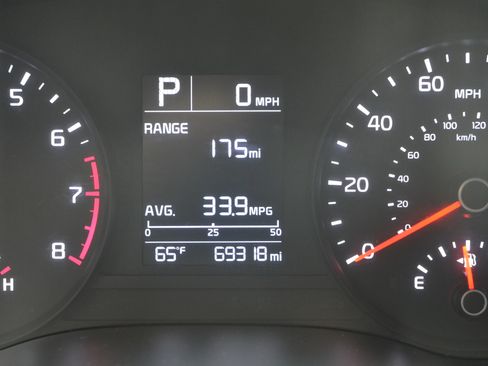 Used 2020 Kia Rio S Hatchback FWD image 26