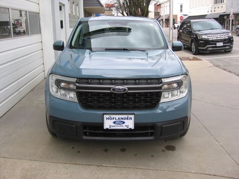 Used 2022 Ford Maverick XLT image 2