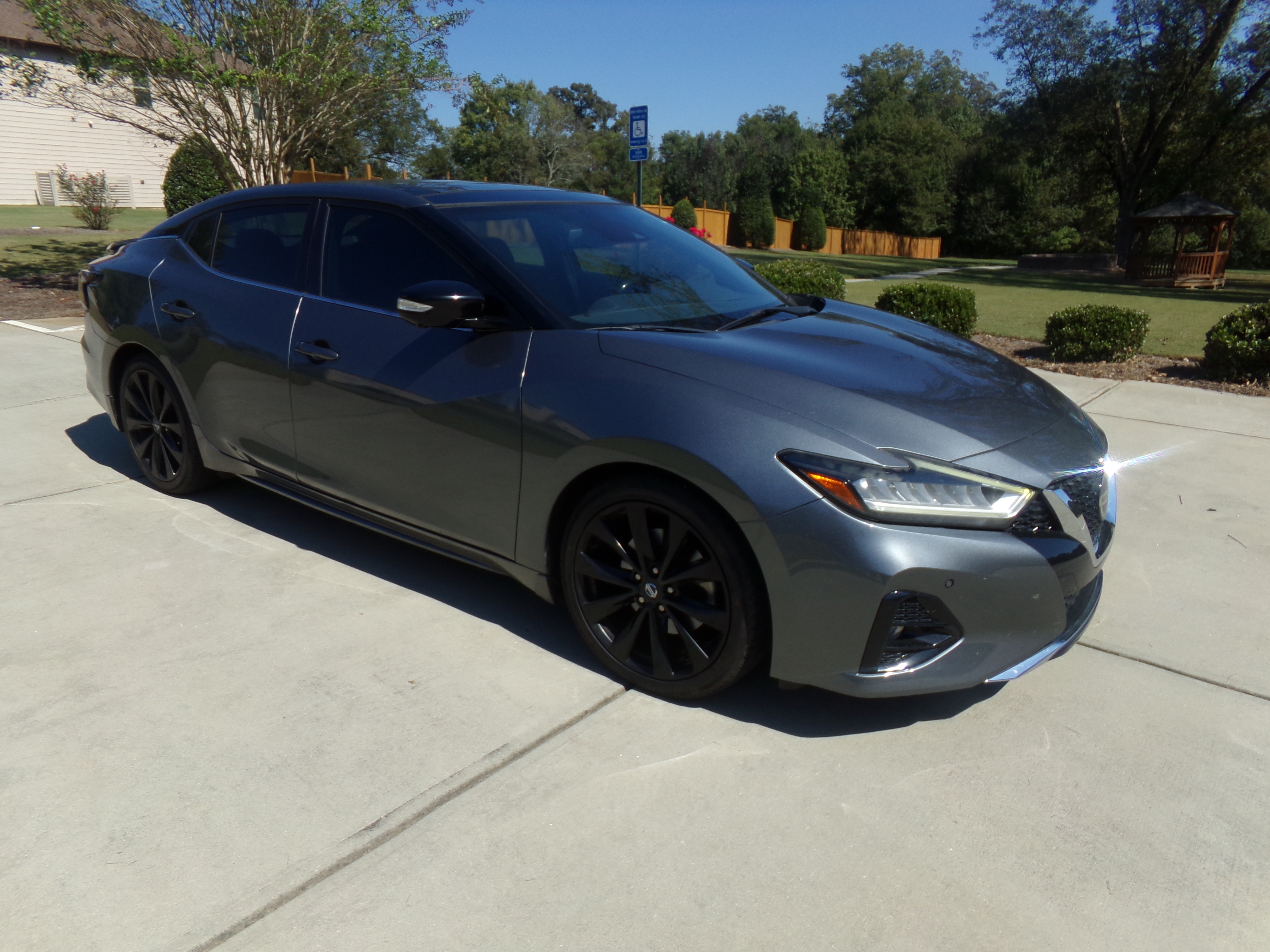 Used 2019 Nissan Maxima SR FWD image 7