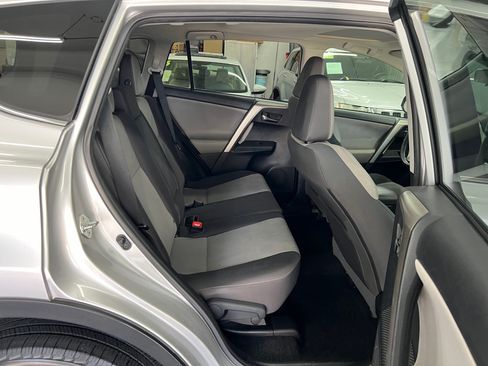 Used 2014 Toyota RAV4 XLE image 14