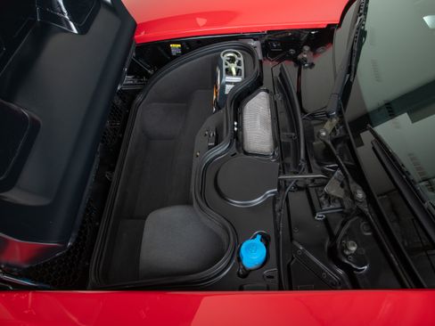 Used 2005 Ford GT RWD image 39