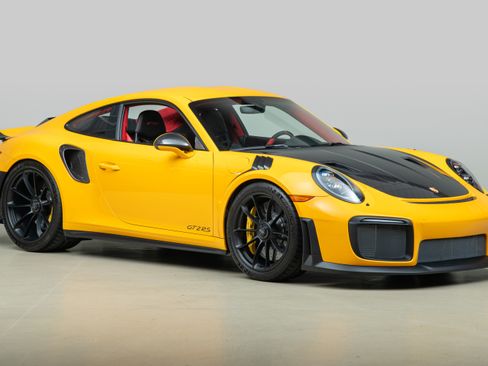 Used 2018 Porsche 911 GT2 RS image 14