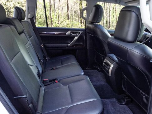 Used 2018 Lexus GX 460 image 51