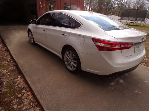 Used 2015 Toyota Avalon Limited image 7