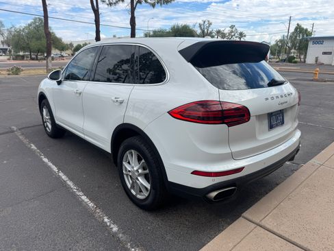 Used 2016 Porsche Cayenne image 5