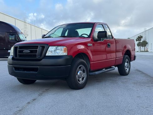 Used 2006 Ford F150 2WD Regular Cab image 1