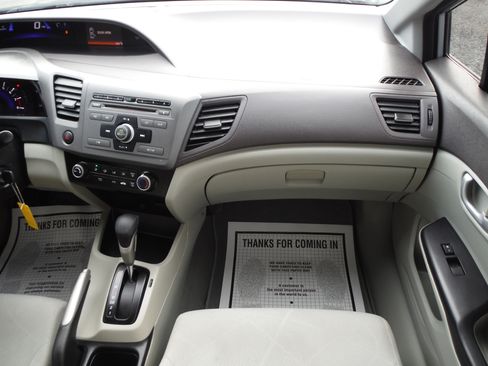 Used 2012 Honda Civic LX image 9