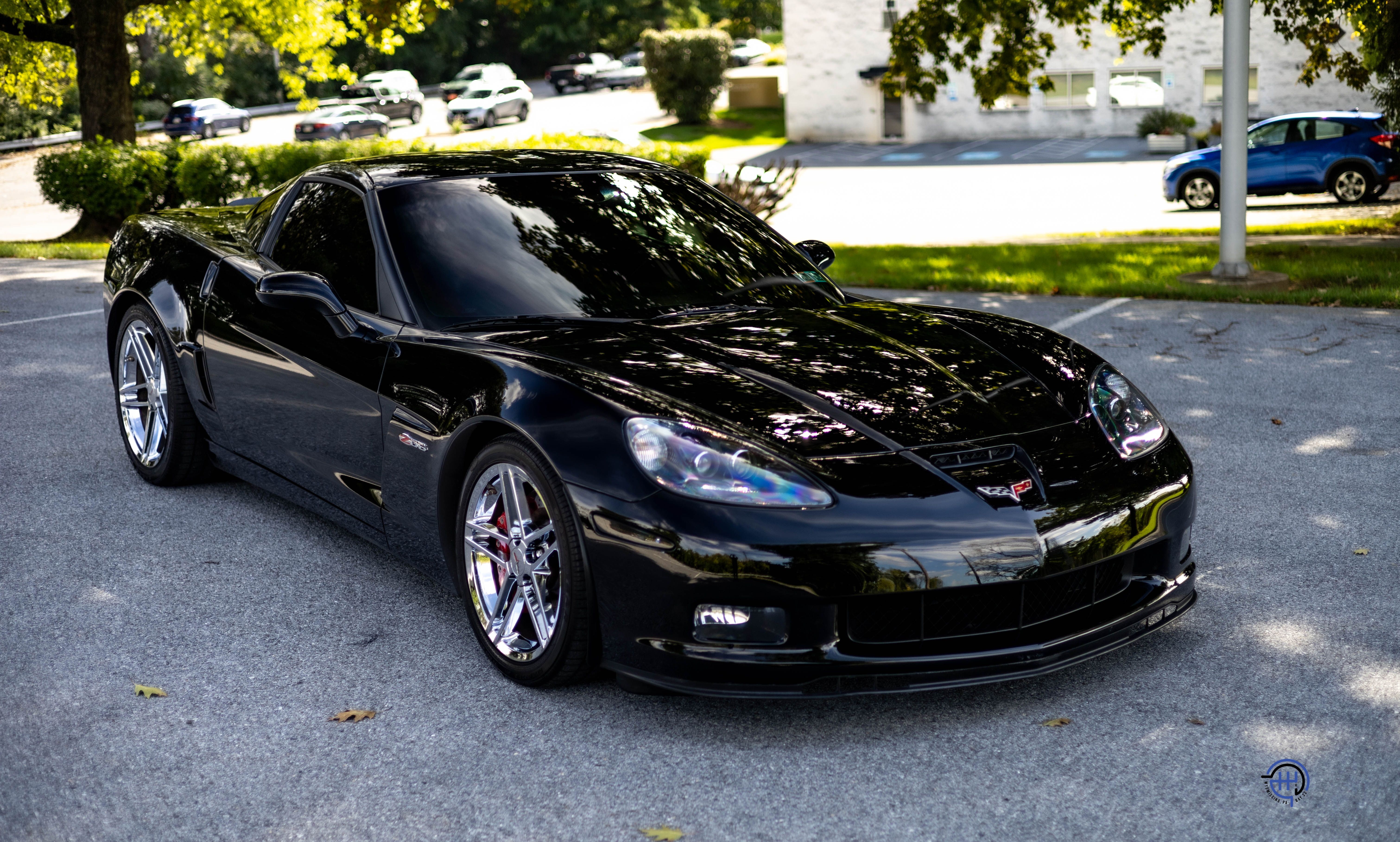 Used 2008 Chevrolet Corvette Z06 Coupe w/ 2LZ RWD image 29