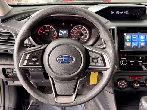 Used 2019 Subaru Impreza 2.0i Premium image 9