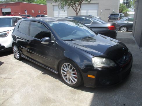 Used 2008 Volkswagen GTI 2-Door FWD image 4