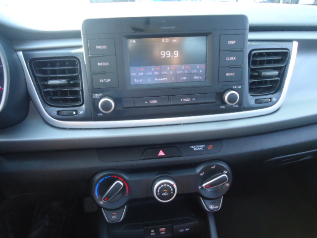 Used 2018 Kia Rio LX Sedan FWD image 2