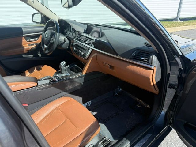 Used 2014 BMW 328i xDrive Wagon AWD/4WD image 7