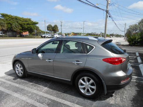 Used 2010 INFINITI EX35 2WD image 3