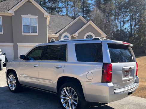 Used 2019 Chevrolet Tahoe Premier image 2