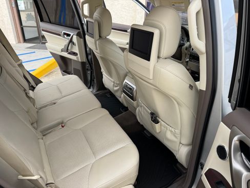 Used 2012 Lexus GX 460 Premium image 25