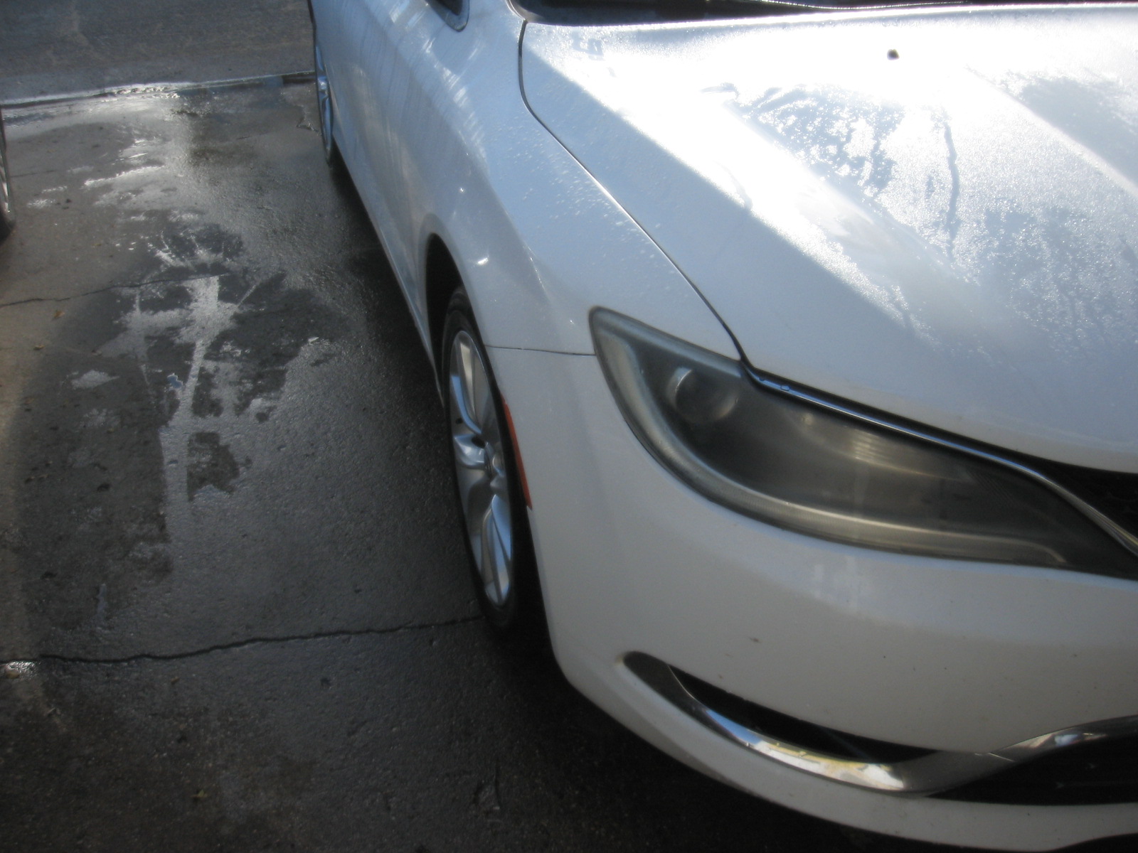 Used 2015 Chrysler 200 C FWD image 4