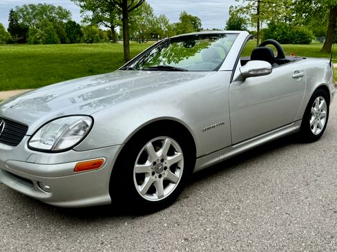 Used 2003 Mercedes-Benz SLK 230 image 1