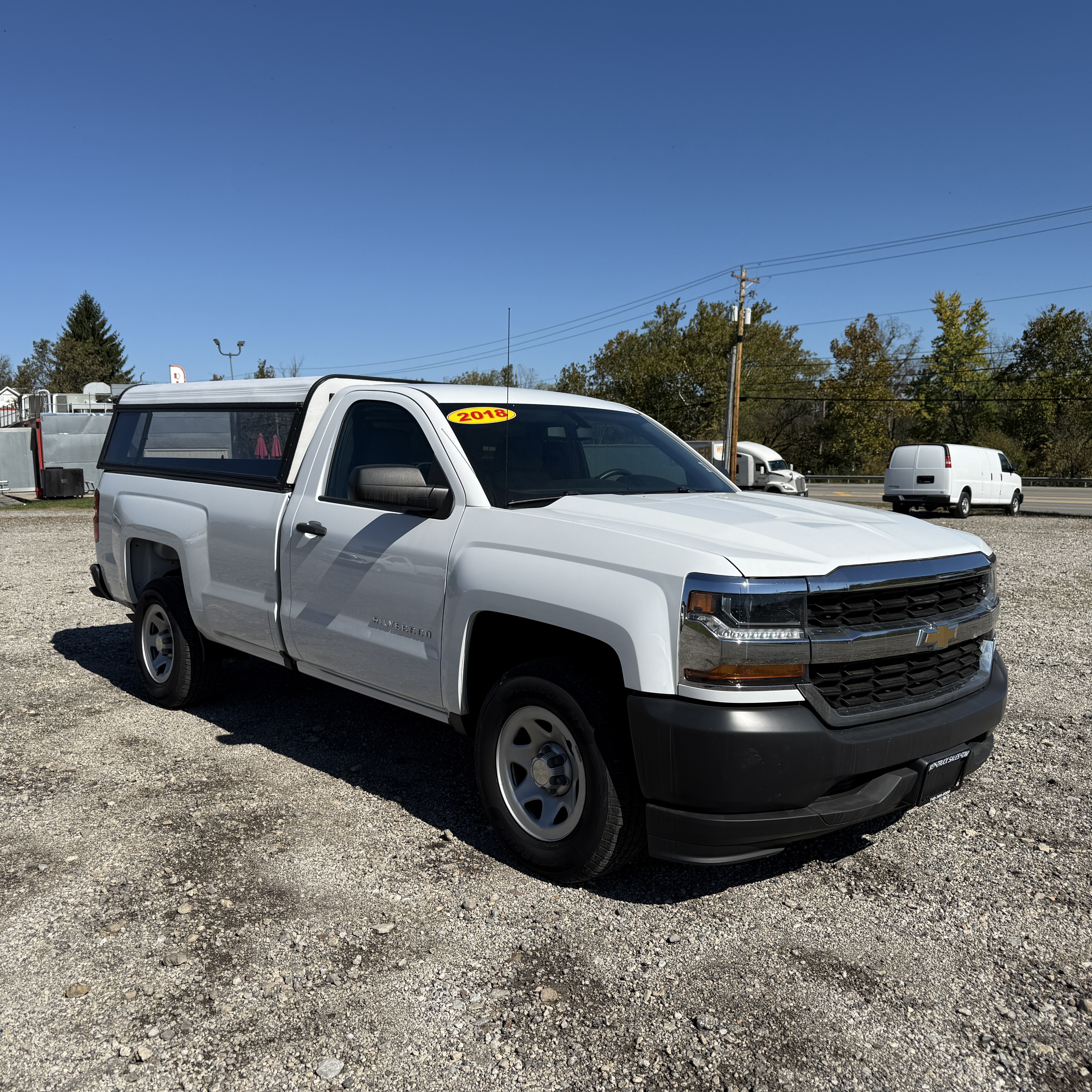 Used 2018 Chevrolet Silverado 1500 2WD Regular Cab image 1
