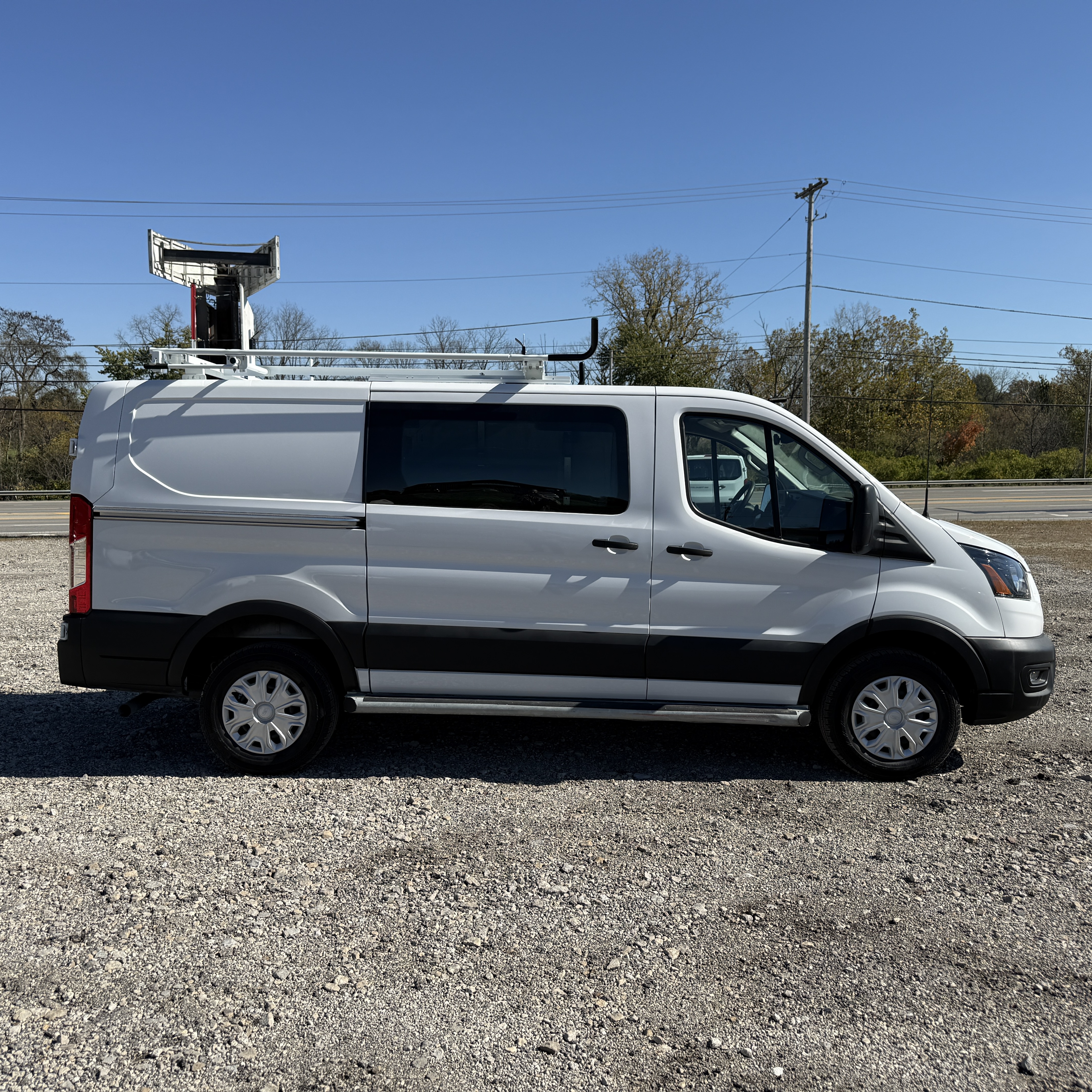 Used 2025 Ford Transit 250 Low Roof RWD image 2