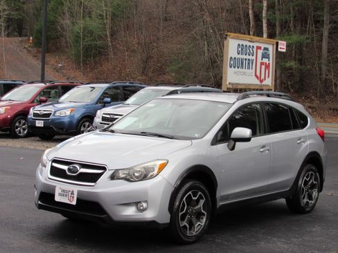 Used 2013 Subaru XV Crosstrek 2.0i Limited image 1