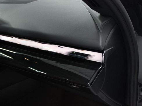 Used 2025 BMW i5 xDrive40 image 46