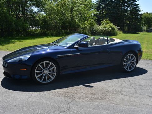 Used 2016 Aston Martin DB9 GT Volante RWD image 4