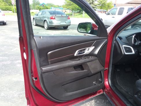 Used 2016 GMC Terrain SLE image 25