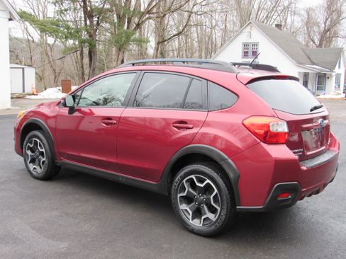 Used 2015 Subaru XV Crosstrek 2.0i Limited image 4