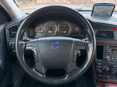 Used 2005 Volvo XC70 UNAVAIL AWD/4WD image 42