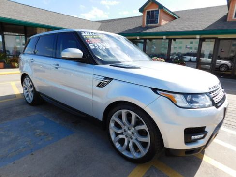 Used 2016 Land Rover Range Rover Sport HSE image 2