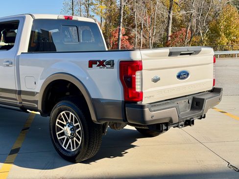 Used 2019 Ford F250 King Ranch image 11