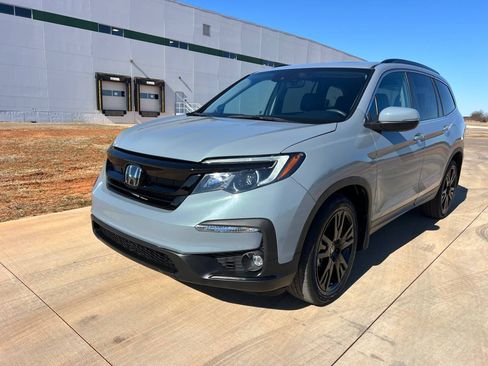 Used 2022 Honda Pilot Special Edition image 3