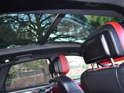 Used 2017 Porsche Macan image 38