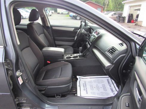 Used 2016 Subaru Legacy 2.5i Premium AWD/4WD image 19