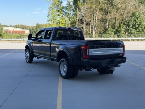 Used 2021 Ford F450 4x4 Crew Cab Platinum image 9