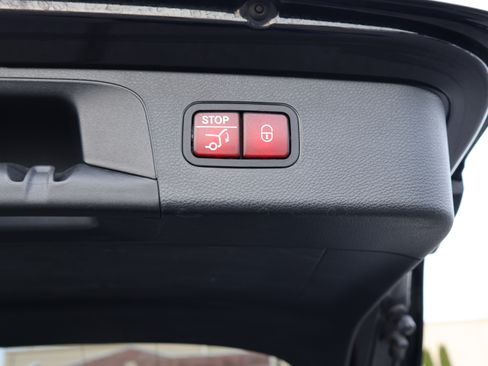 Used 2017 Mercedes-Benz GLC 300 image 40