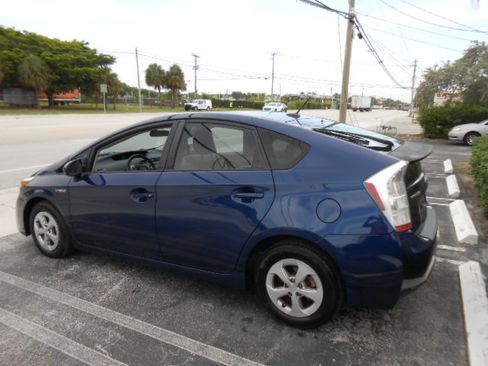 Used 2011 Toyota Prius III Hatchback 4D FWD image 20
