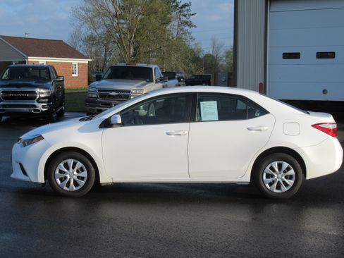 Used 2014 Toyota Corolla FWD image 8