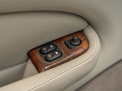 Used 2001 Jaguar XK8 Convertible RWD image 39