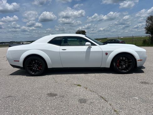 Used 2023 Dodge Challenger SRT Hellcat RWD image 8