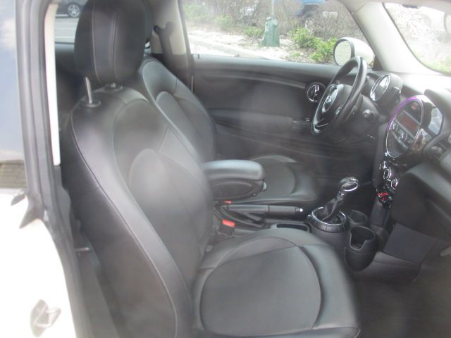 Used 2014 MINI Cooper FWD image 15