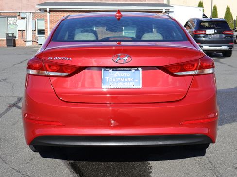 Used 2017 Hyundai Elantra Limited image 7